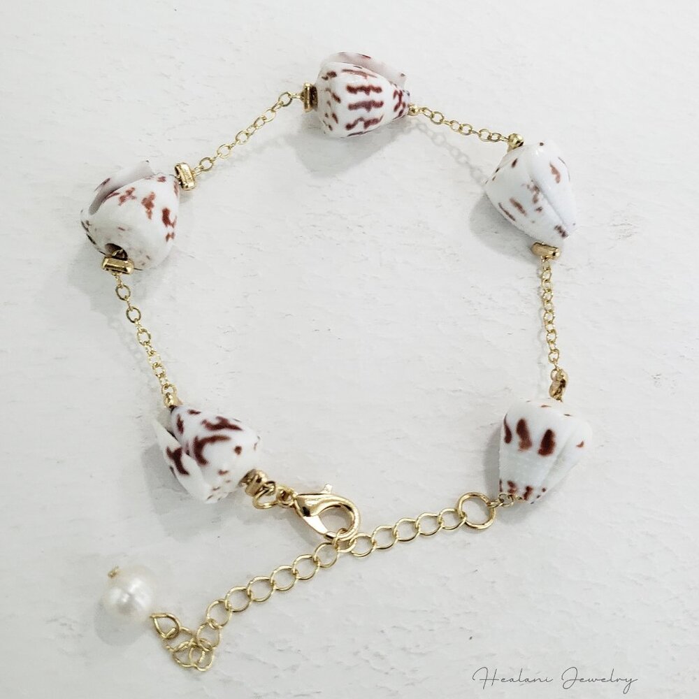 Brown Hebrew Cone Shell Bracelet